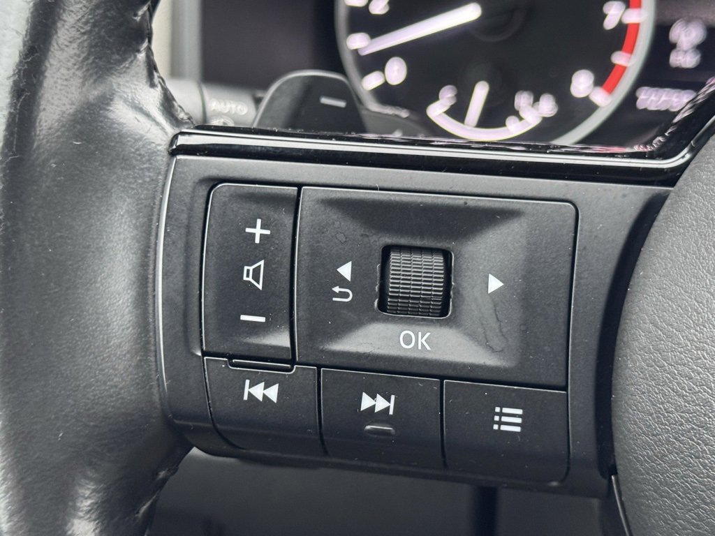 Used 2021 Nissan Rogue SL image 8