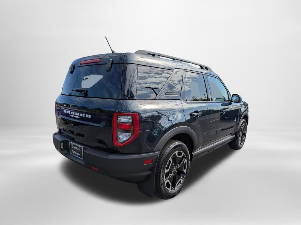 Used 2023 Ford Bronco Sport Outer Banks w/ Tech Package AWD/4WD image 4