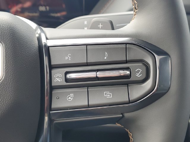 New 2026 GMC Yukon AT4 w/ AT4 Preferred Package AWD/4WD image 25