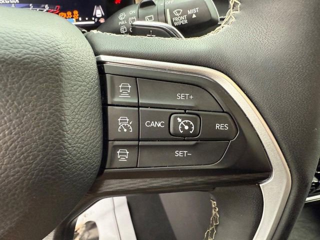 Certified 2023 Jeep Grand Cherokee L Laredo image 23