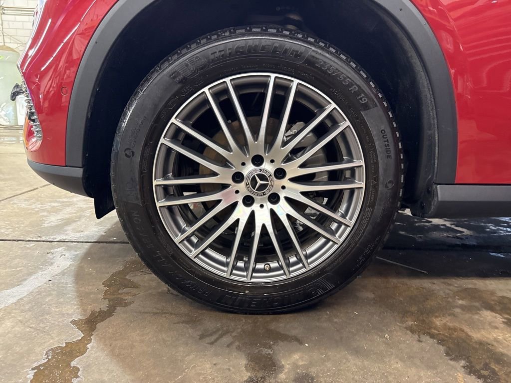 Certified 2024 Mercedes-Benz GLC 300 4MATIC image 28