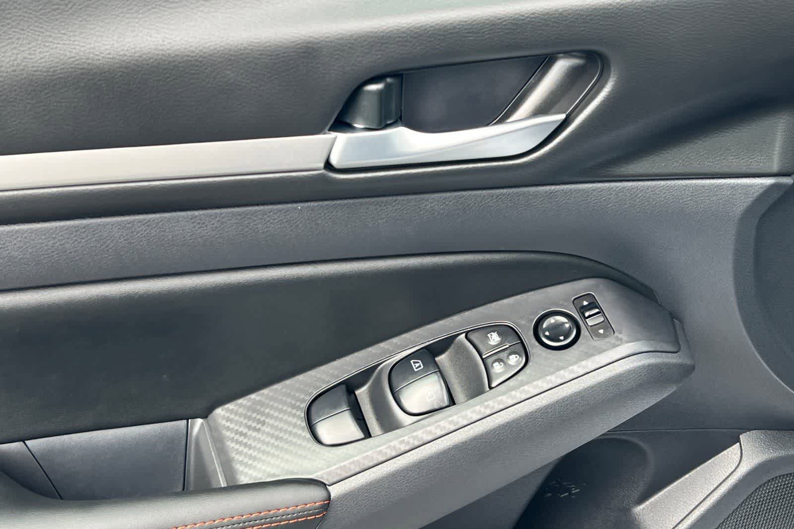 New 2026 Nissan Altima 2.5 SR FWD image 13
