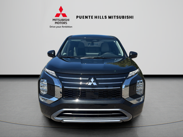 New 2026 Mitsubishi Outlander SE AWD/4WD image 2