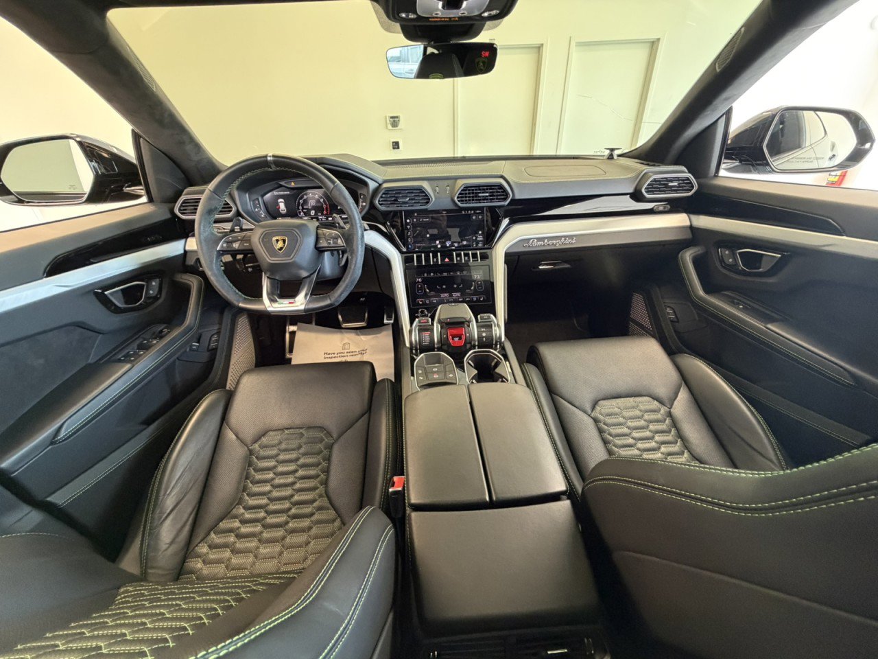 Used 2022 Lamborghini Urus image 52