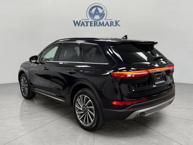 Used 2025 Lincoln Corsair Reserve w/ Equipment Group 202A image 3