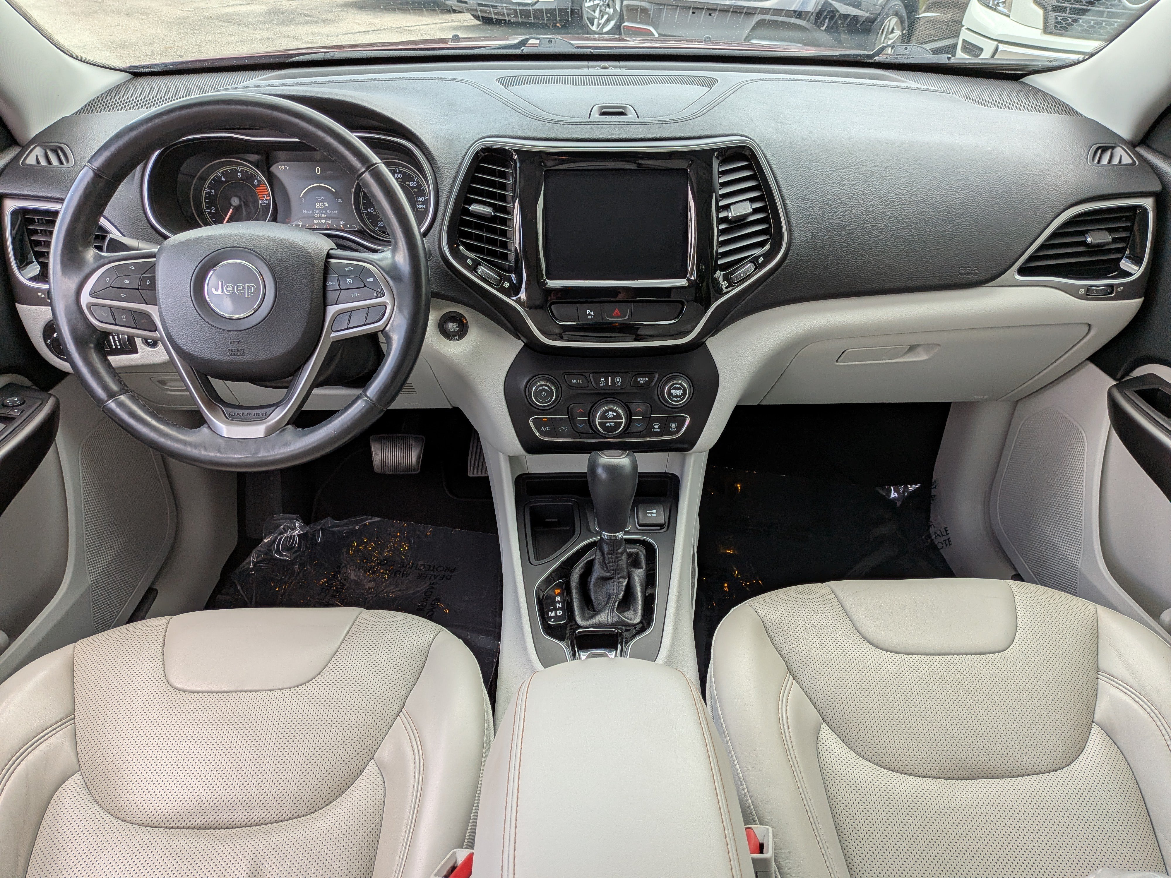 Used 2019 Jeep Cherokee Limited FWD image 18
