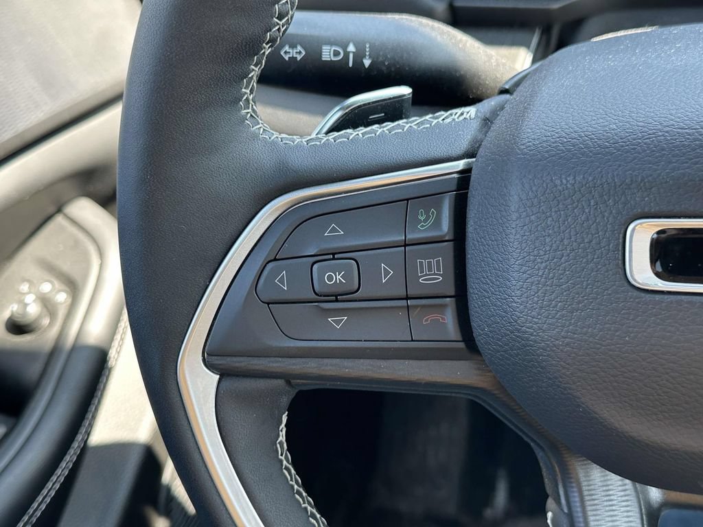 Certified 2024 Jeep Grand Cherokee Altitude AWD/4WD image 22