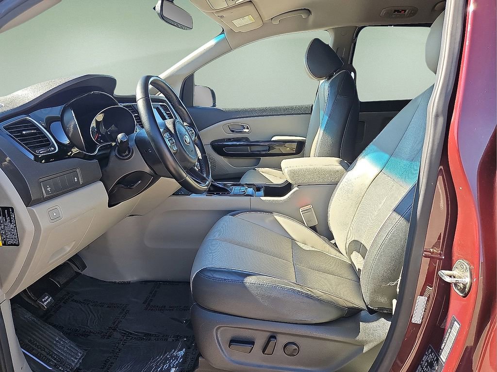 Used 2018 Kia Sedona EX image 21