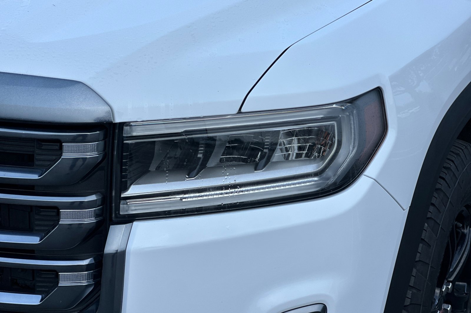 Used 2022 GMC Acadia AT4 w/ Technology Package image 56