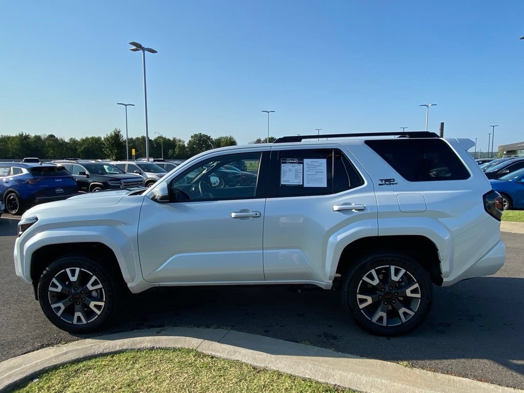 Used 2025 Toyota 4Runner TRD Sport AWD/4WD image 4