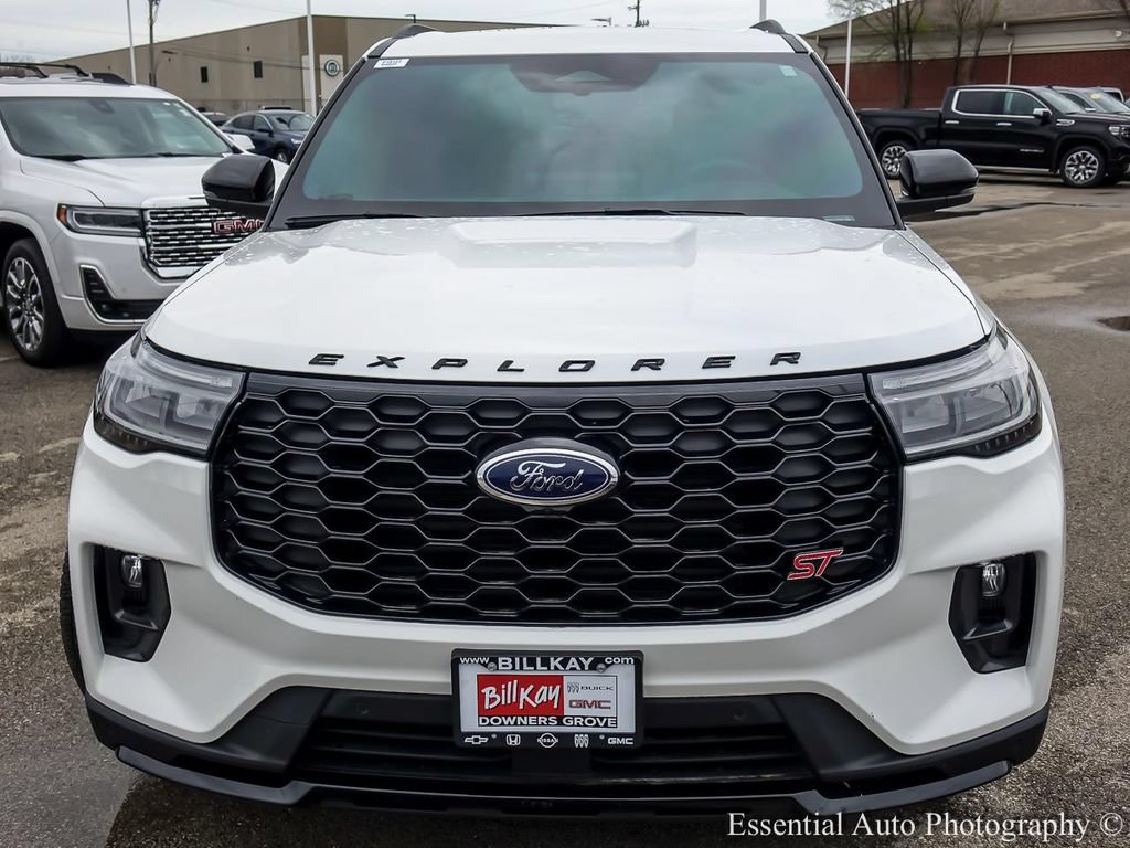 Used 2025 Ford Explorer ST AWD/4WD image 6