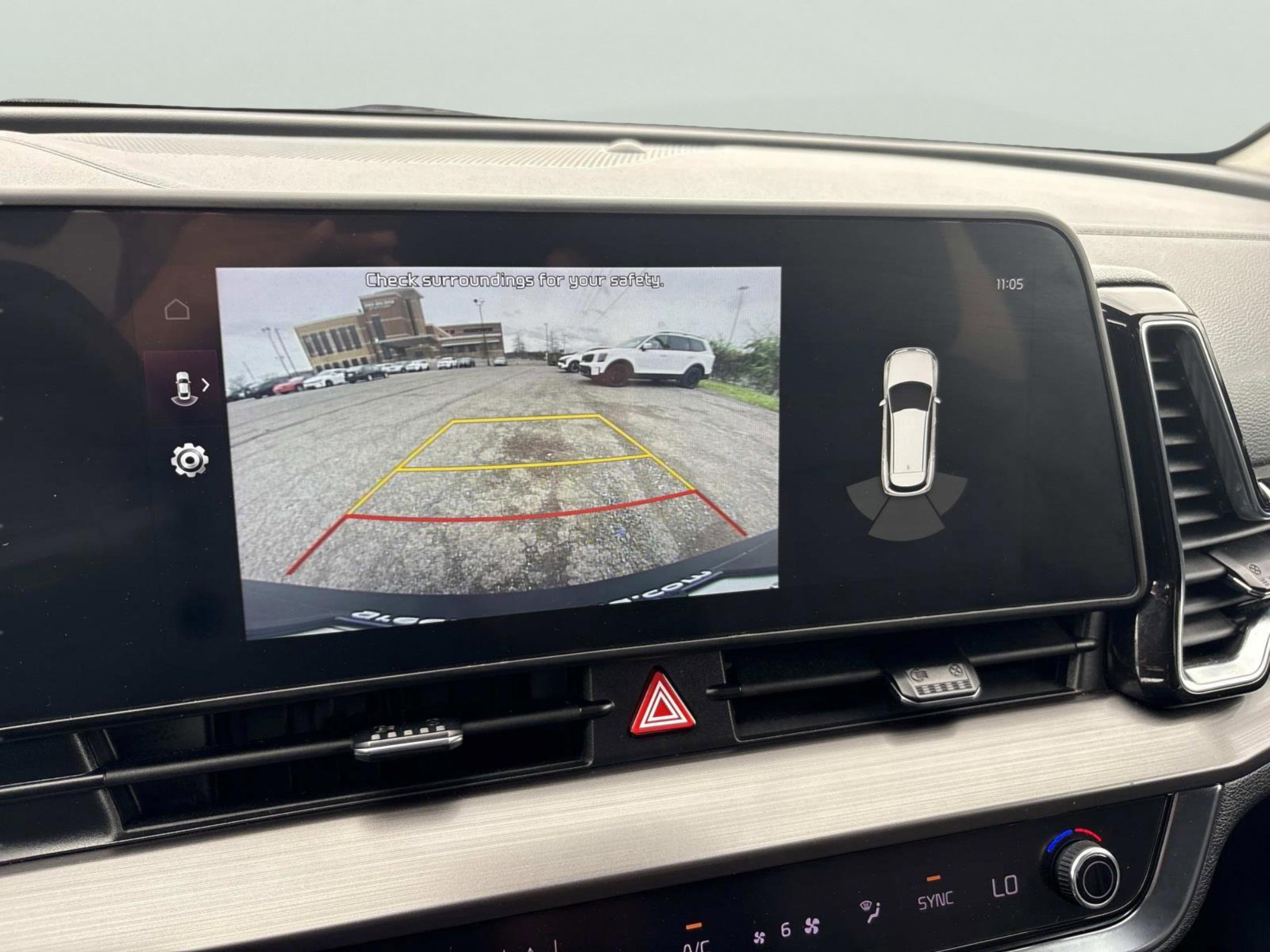 Used 2023 Kia Sportage EX image 30