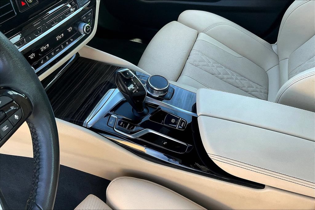 Used 2023 BMW 540i xDrive w/ Convenience Package AWD/4WD image 18