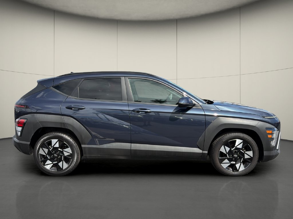 Used 2025 Hyundai Kona SEL FWD image 8