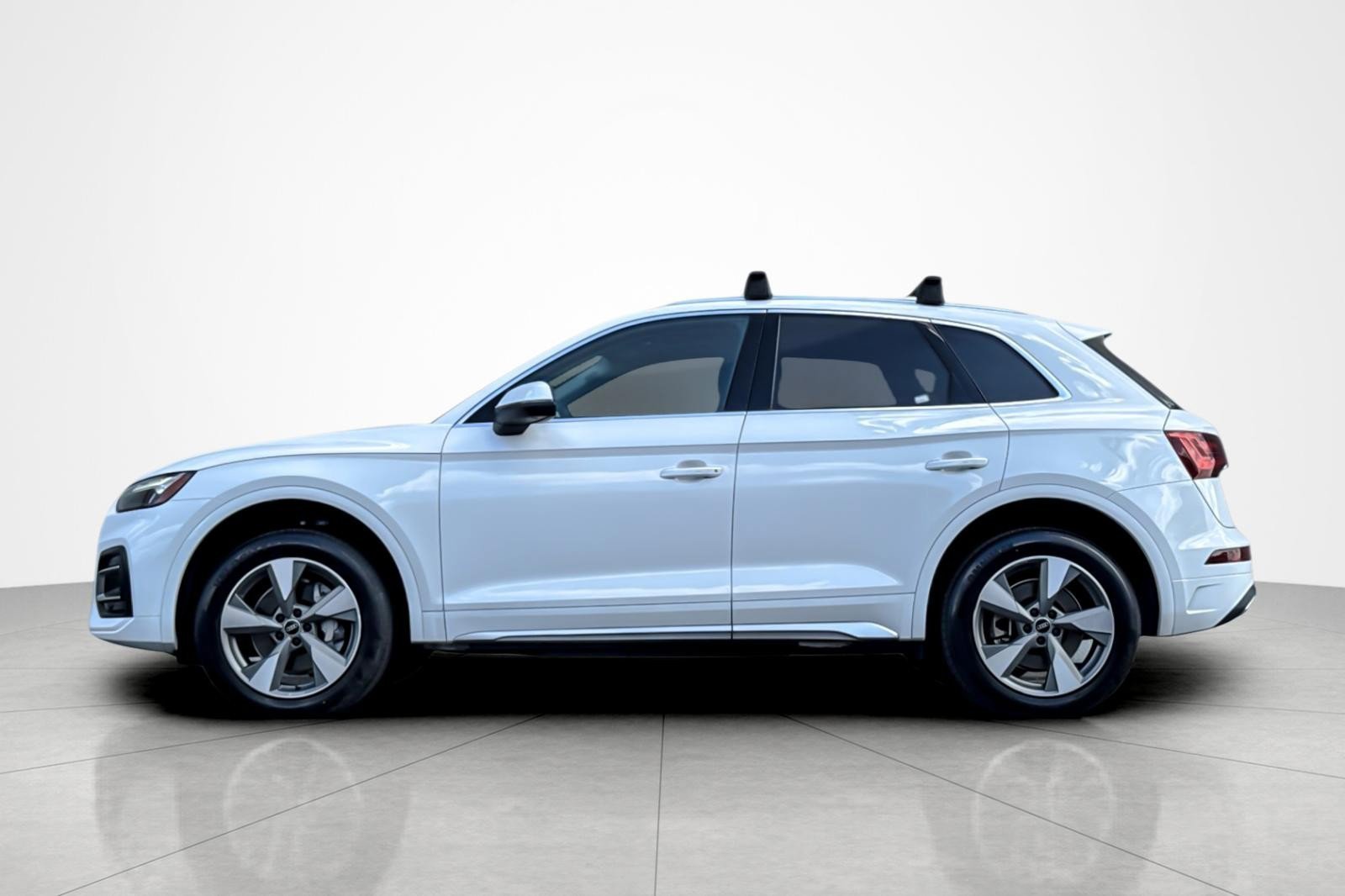 Used 2023 Audi Q5 2.0T Premium Plus w/ Premium Plus Package AWD/4WD video 2