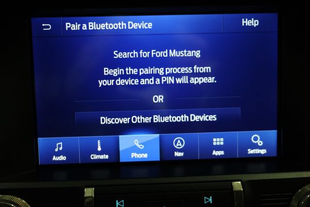 Used 2020 Ford Mustang Shelby GT500 w/ Carbon Fiber Track Pack RWD image 96