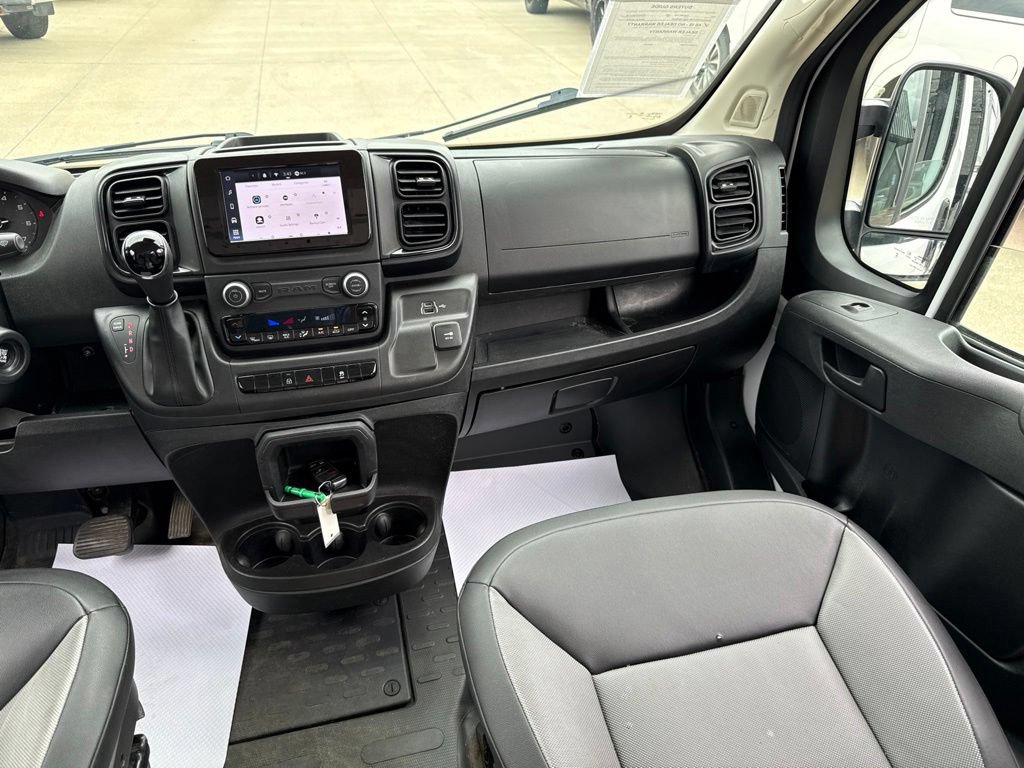 Used 2025 RAM ProMaster 2500 w/ Convenience Group FWD image 10