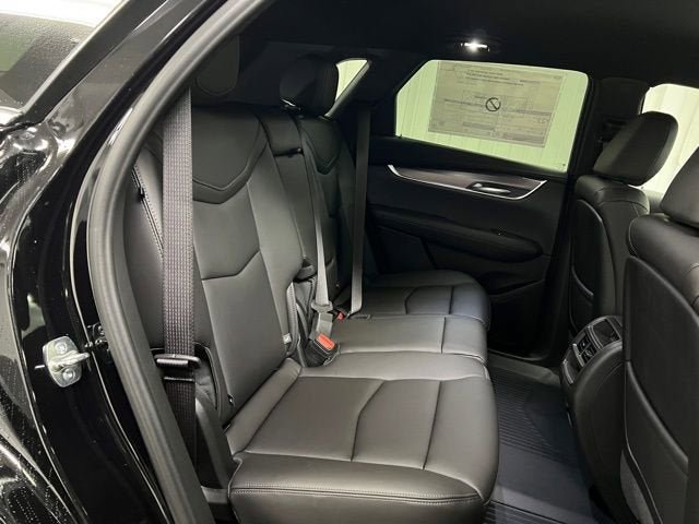 New 2026 Cadillac XT5 Luxury w/ LPO, Floor Liner Package AWD/4WD image 18