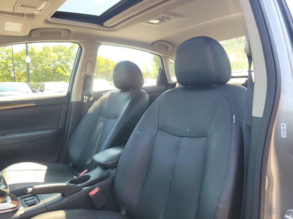 Used 2013 Nissan Sentra SL w/ Premium Pkg FWD image 17