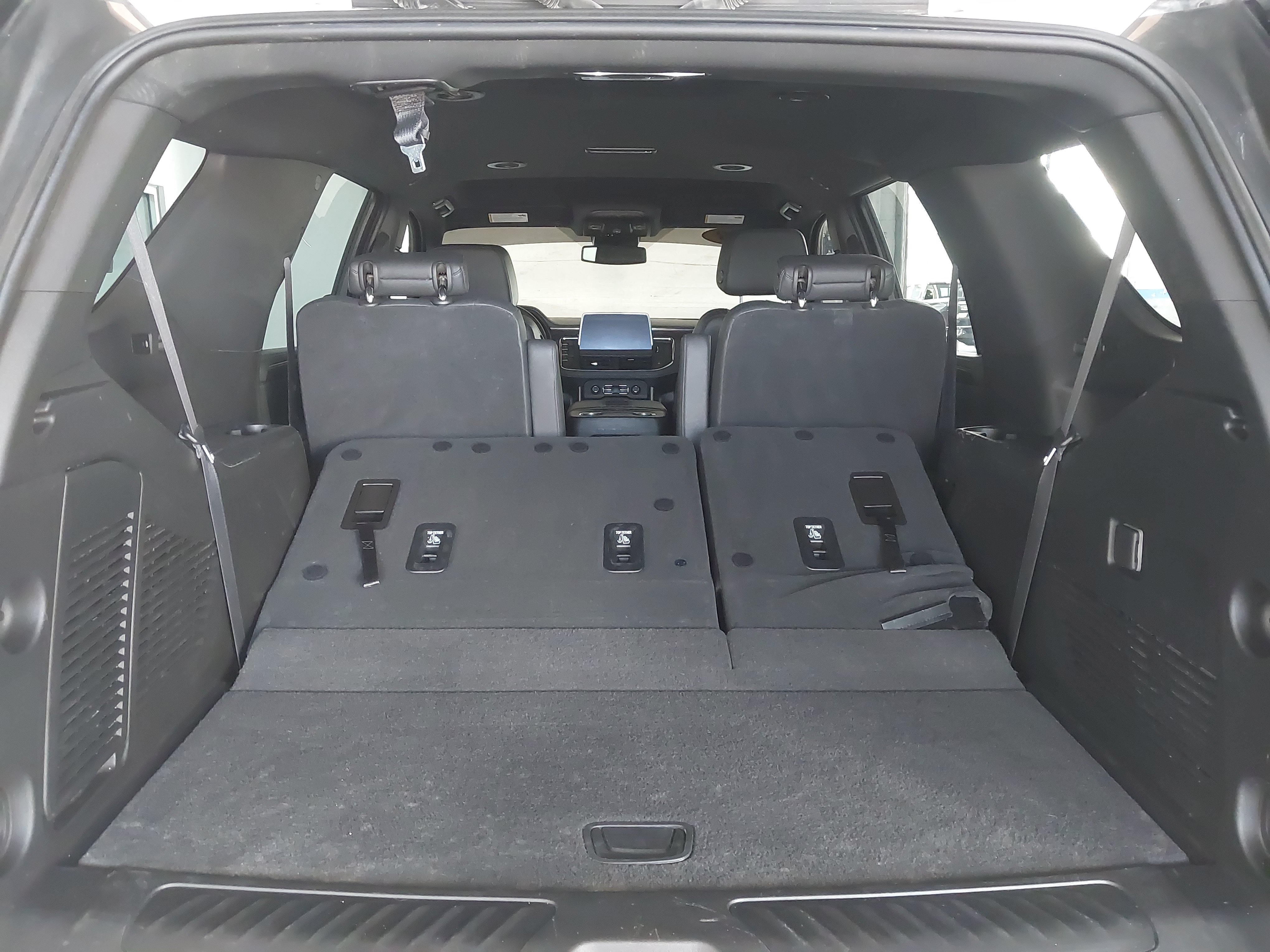 Used 2023 Chevrolet Tahoe LT AWD/4WD image 27