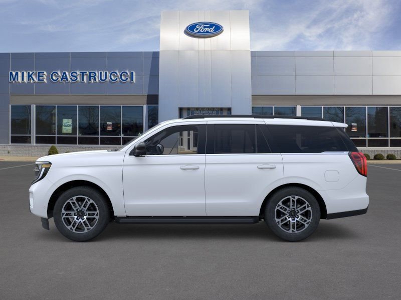 New 2026 Ford Expedition Active image 3