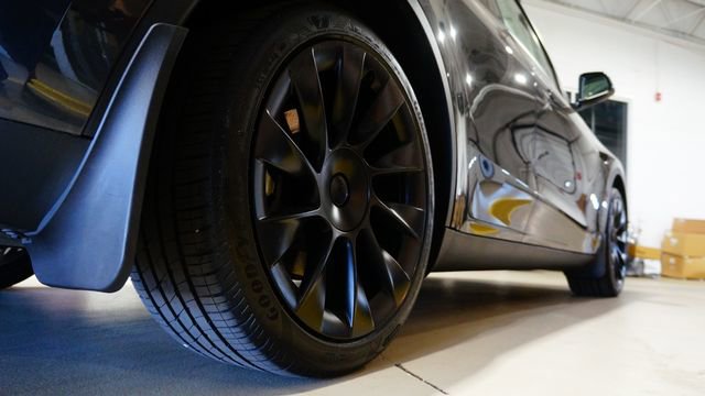 Used 2024 Tesla Model Y Long Range image 24