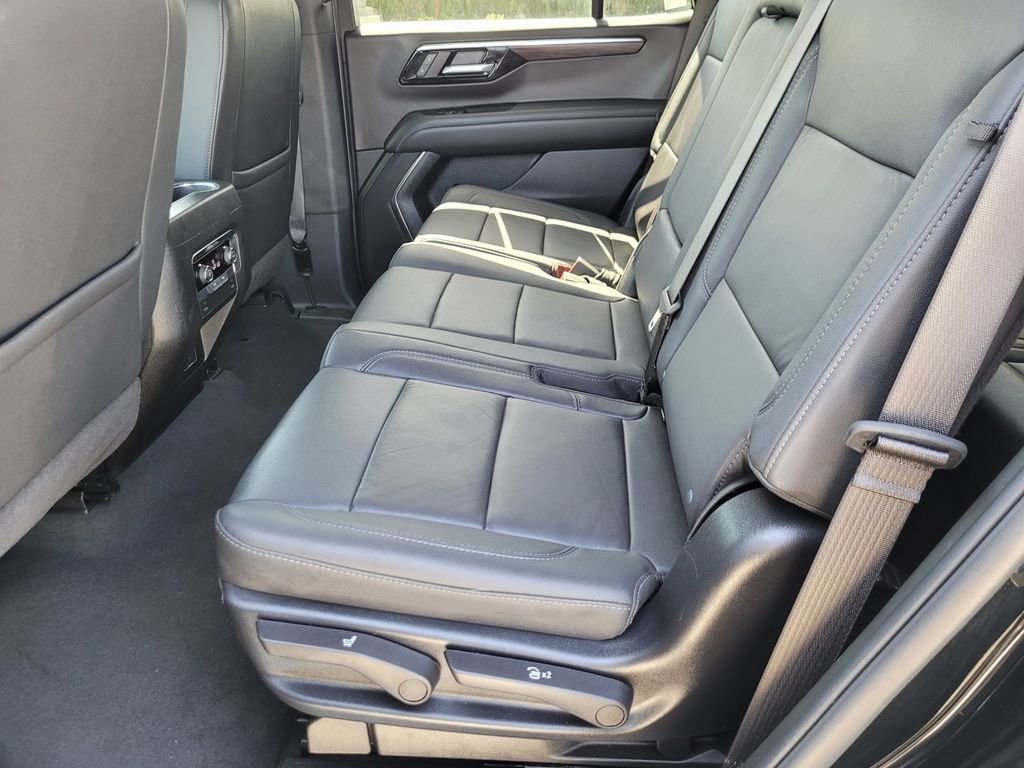 Used 2025 Chevrolet Tahoe LT AWD/4WD image 11