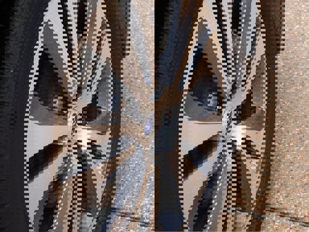 Used 2022 Subaru Ascent Limited w/ Technology Package image 43