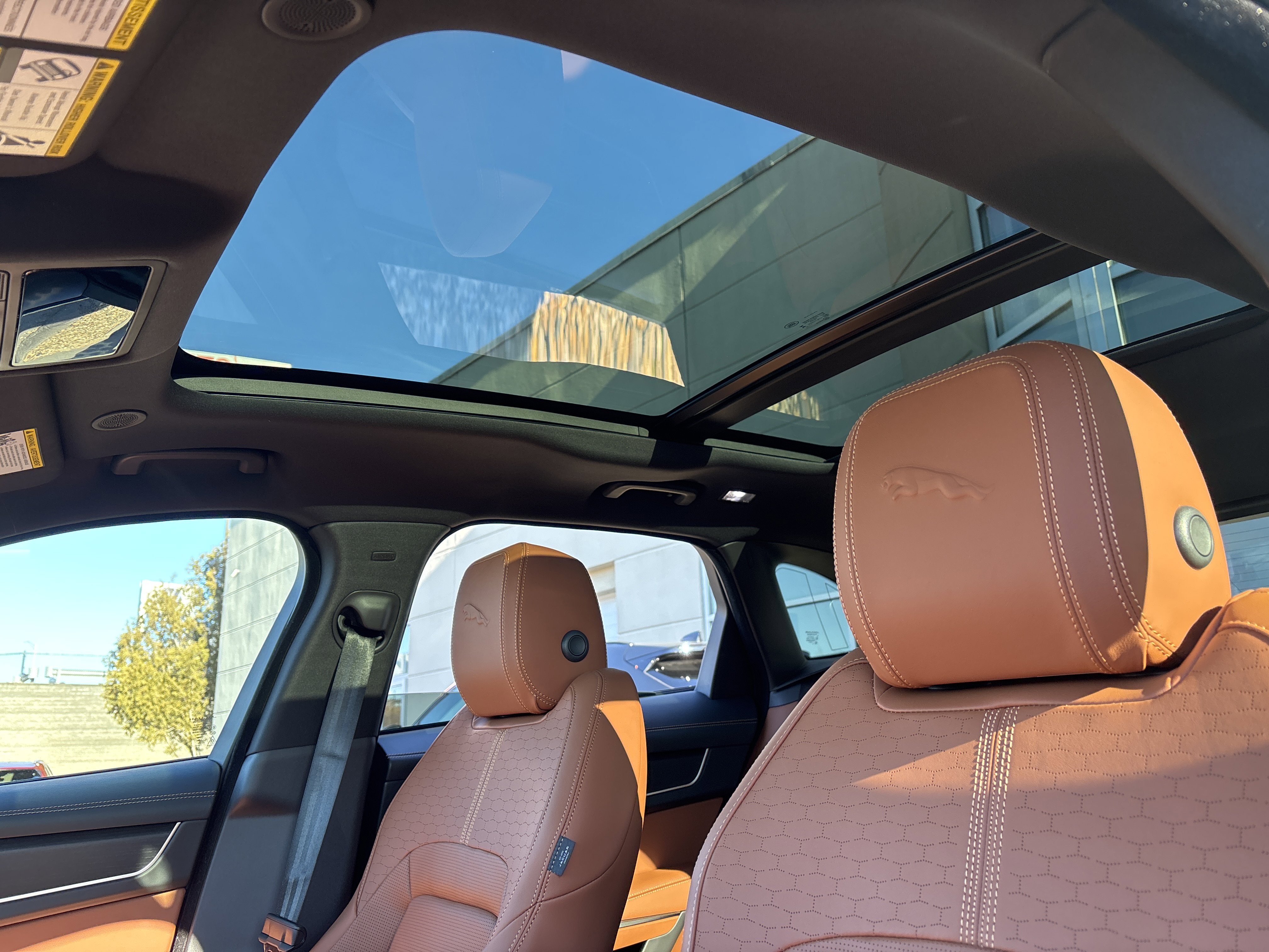 Used 2026 Jaguar F-PACE R-Dynamic S image 15