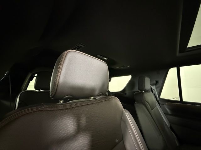 Used 2023 Chevrolet Tahoe High Country w/ Advanced Technology Package image 28