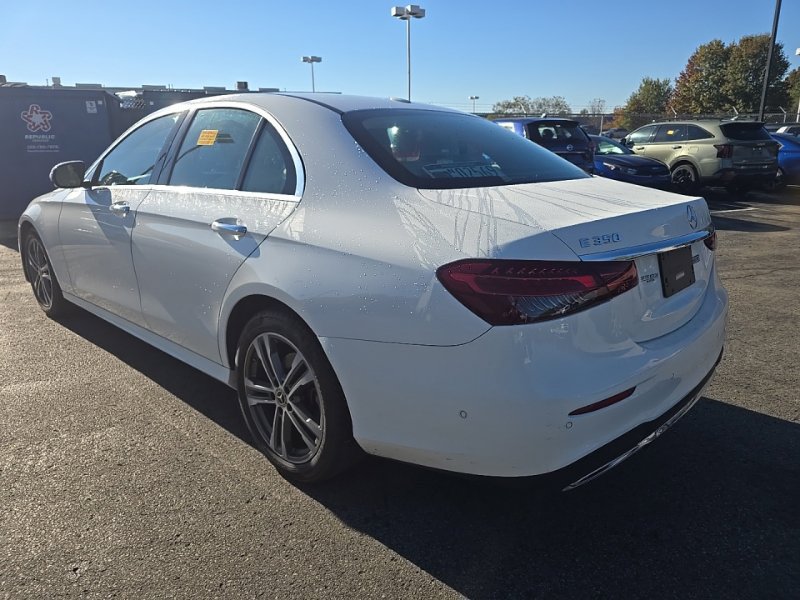 Used 2021 Mercedes-Benz E 350 4MATIC Sedan image 5