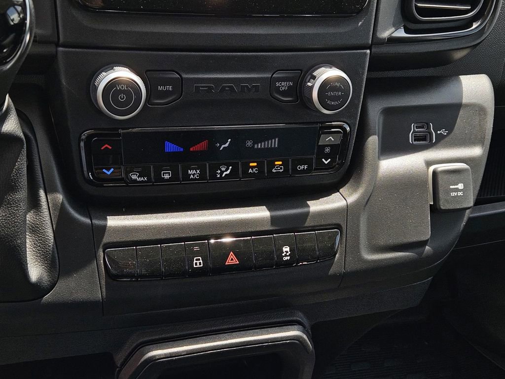 New 2026 RAM ProMaster 2500 w/ Convenience Group image 18