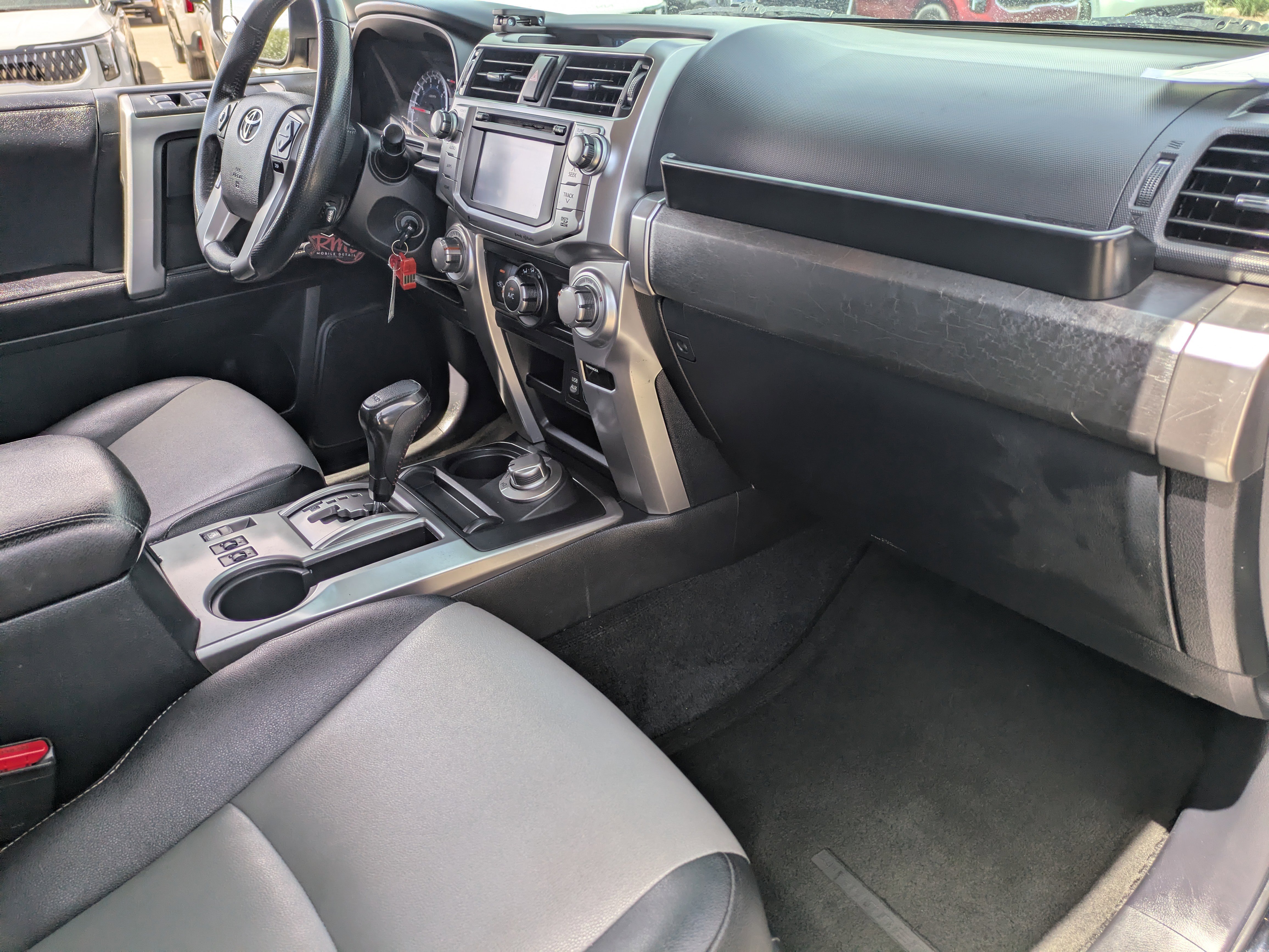 Used 2016 Toyota 4Runner SR5 image 13