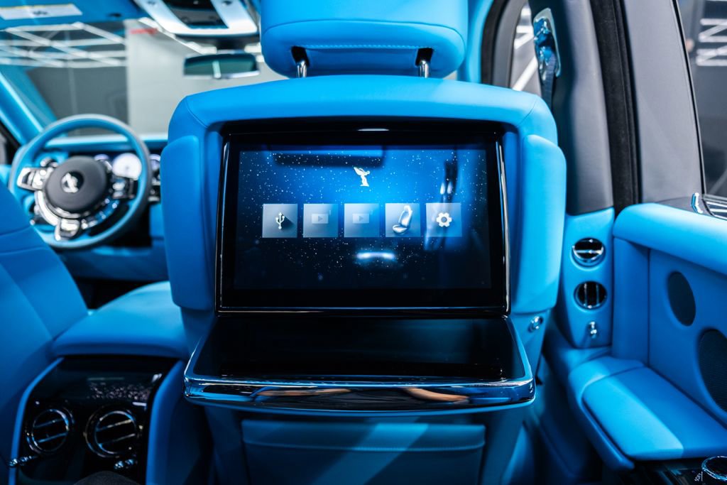 Used 2025 Rolls-Royce Phantom Sedan RWD image 66