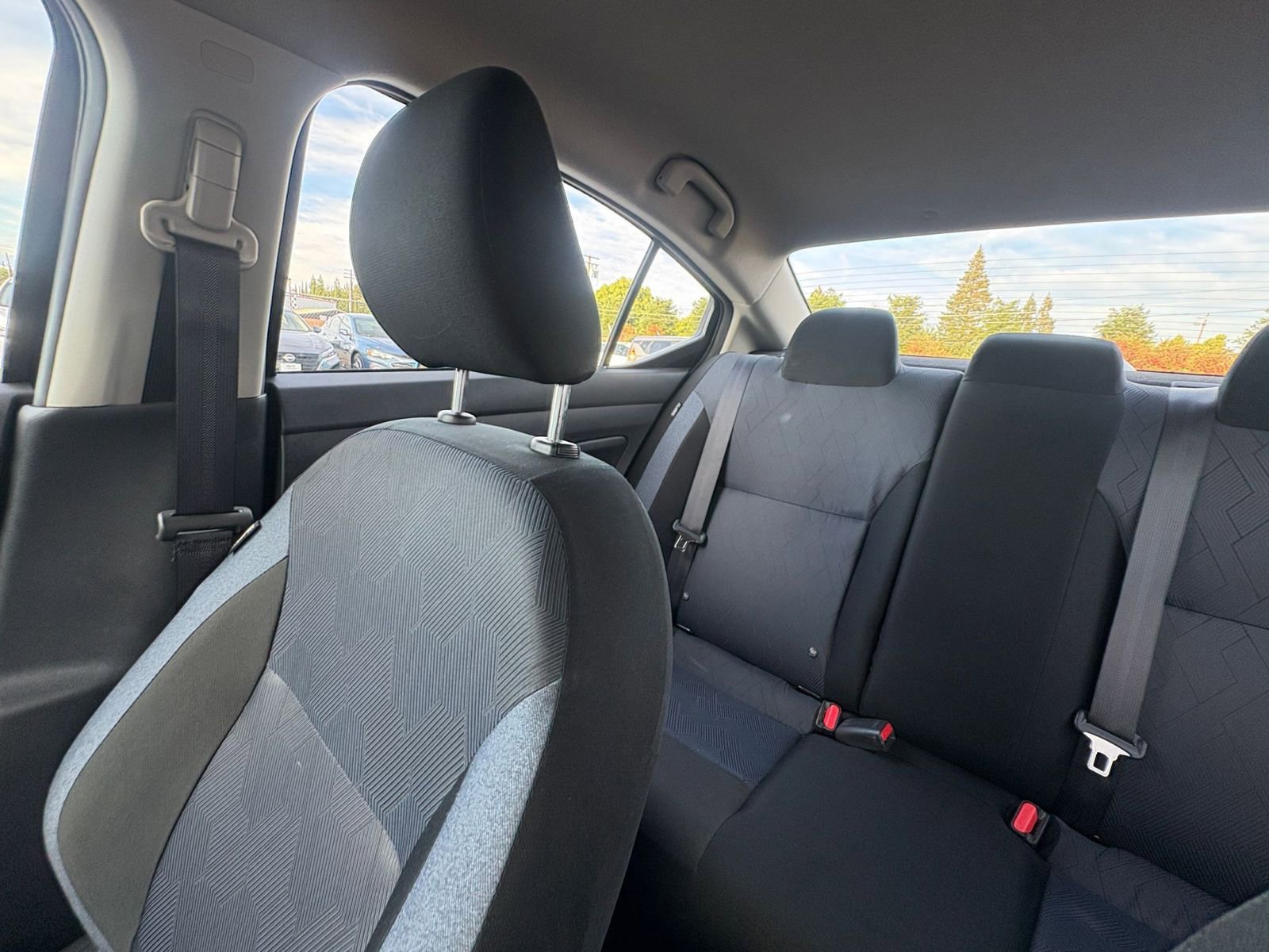 Used 2025 Nissan Versa SV image 37