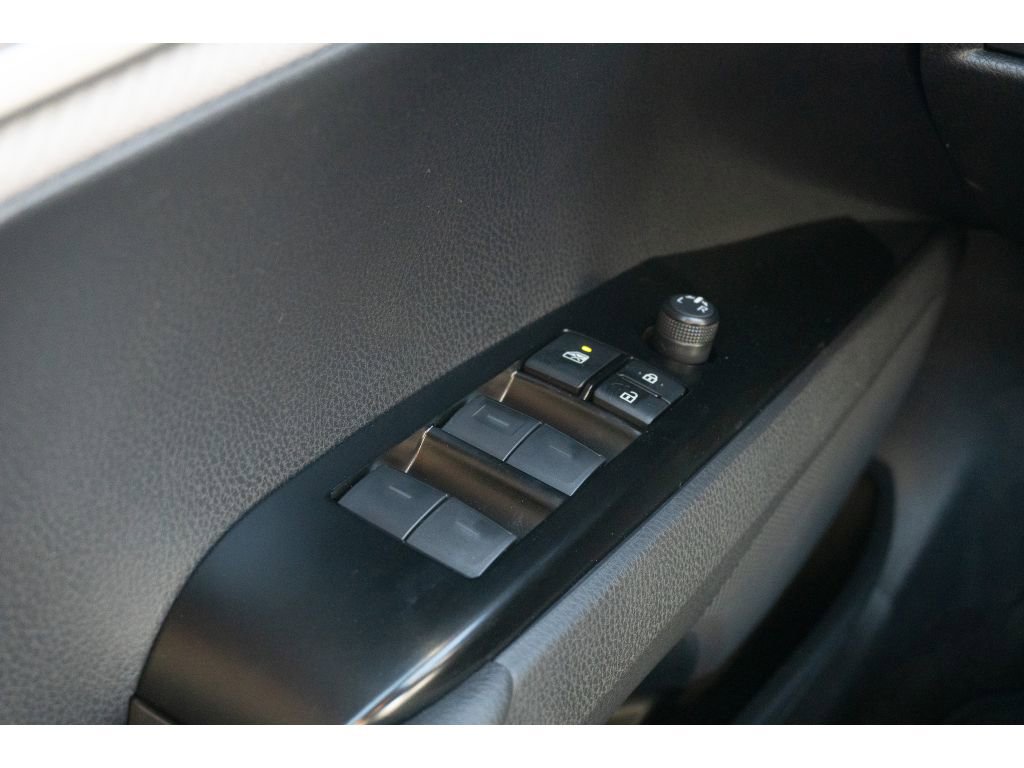 Used 2026 Toyota Camry SE w/ Convenience Package image 27