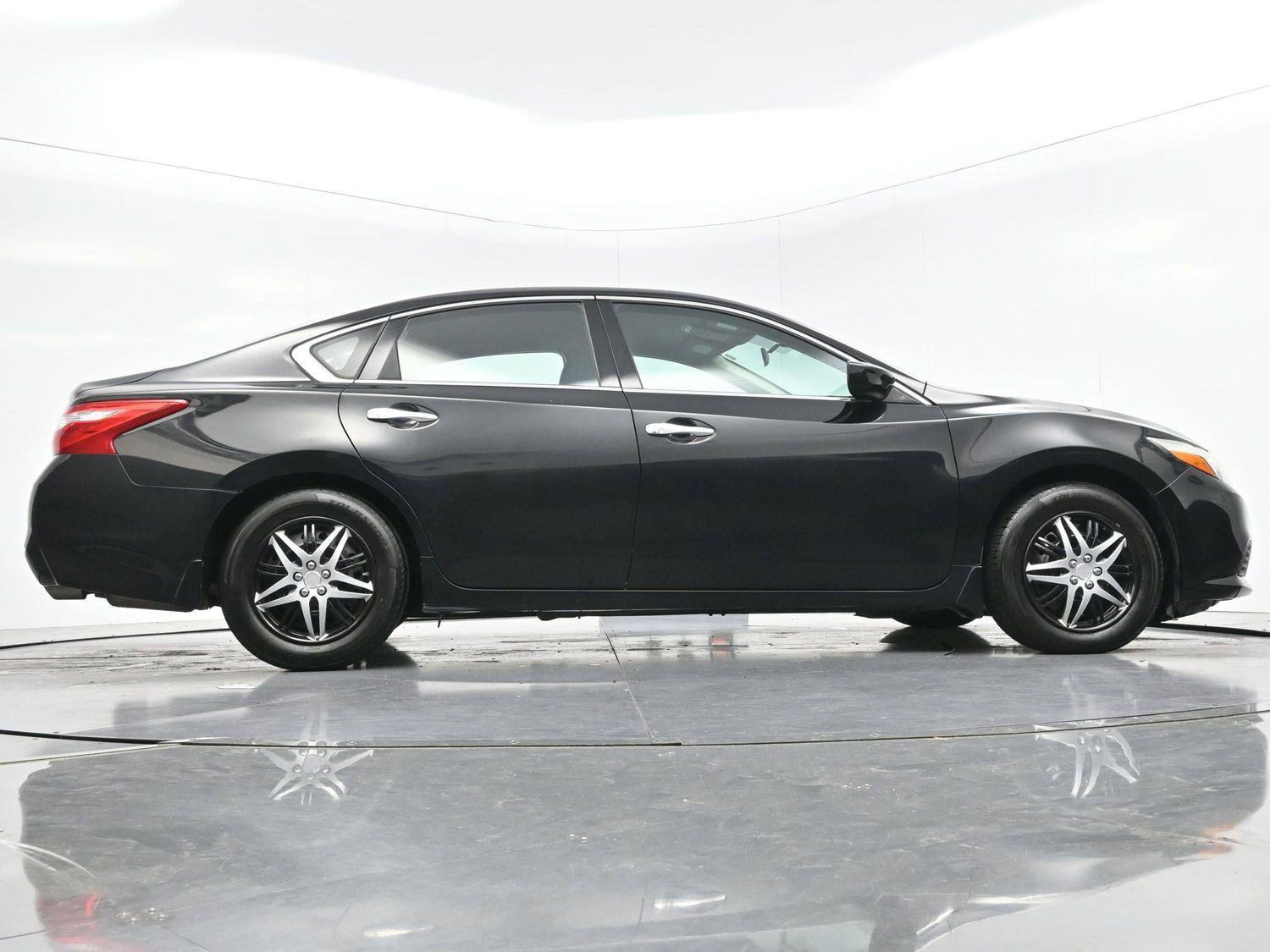 Used 2016 Nissan Altima 2.5 S w/ Power Driver Seat Package image 47