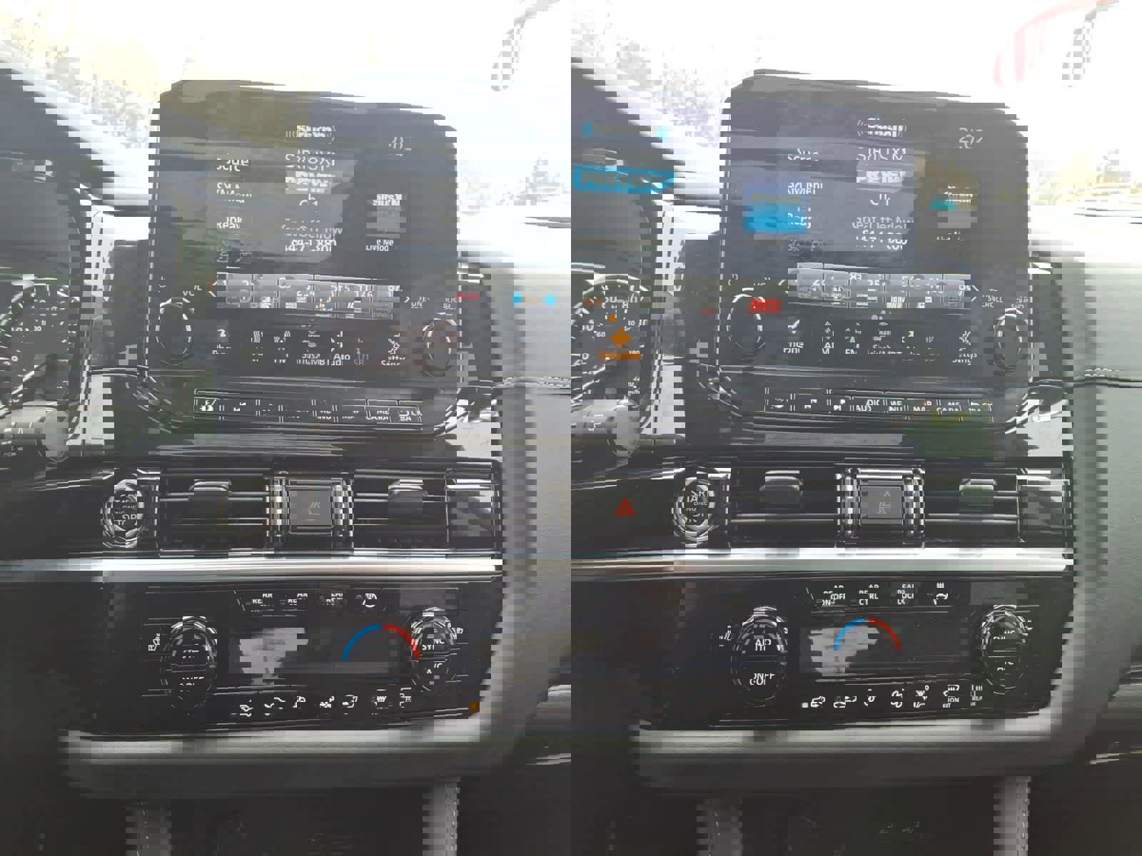 Used 2023 Nissan Pathfinder SL w/ SL Premium Package image 13