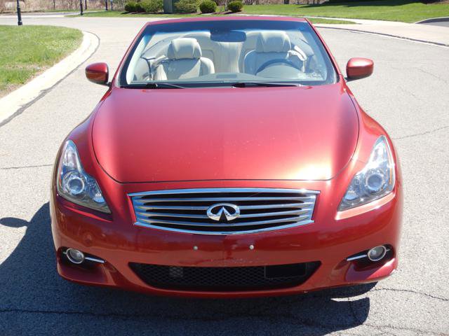 Used 2014 INFINITI Q60 Convertible w/ Premium Package image 14