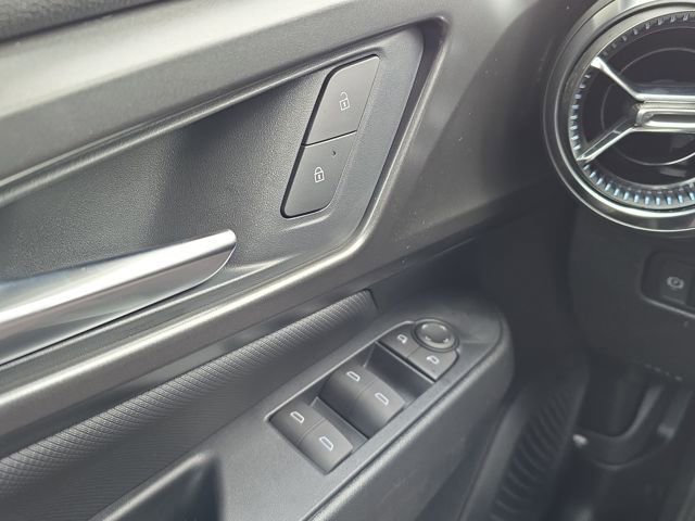 New 2026 Chevrolet Equinox EV LT image 11