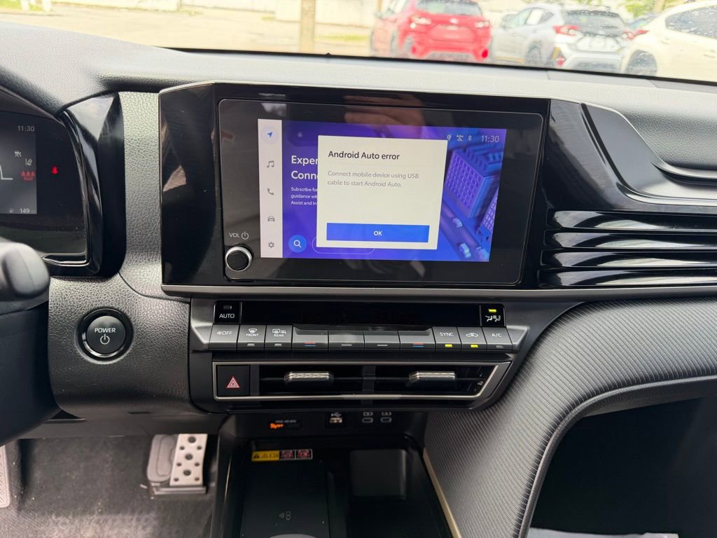 Used 2025 Toyota Camry SE FWD image 27