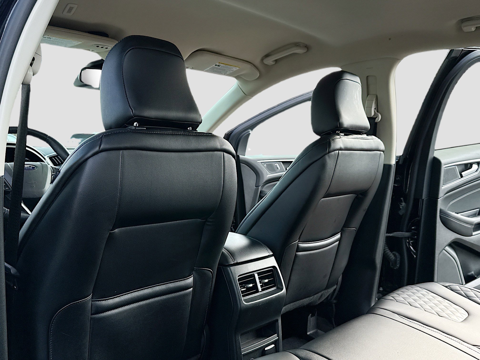 Used 2024 Ford Edge Titanium image 6