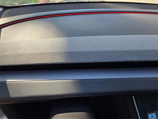 Used 2026 Tesla Model Y Long Range image 25