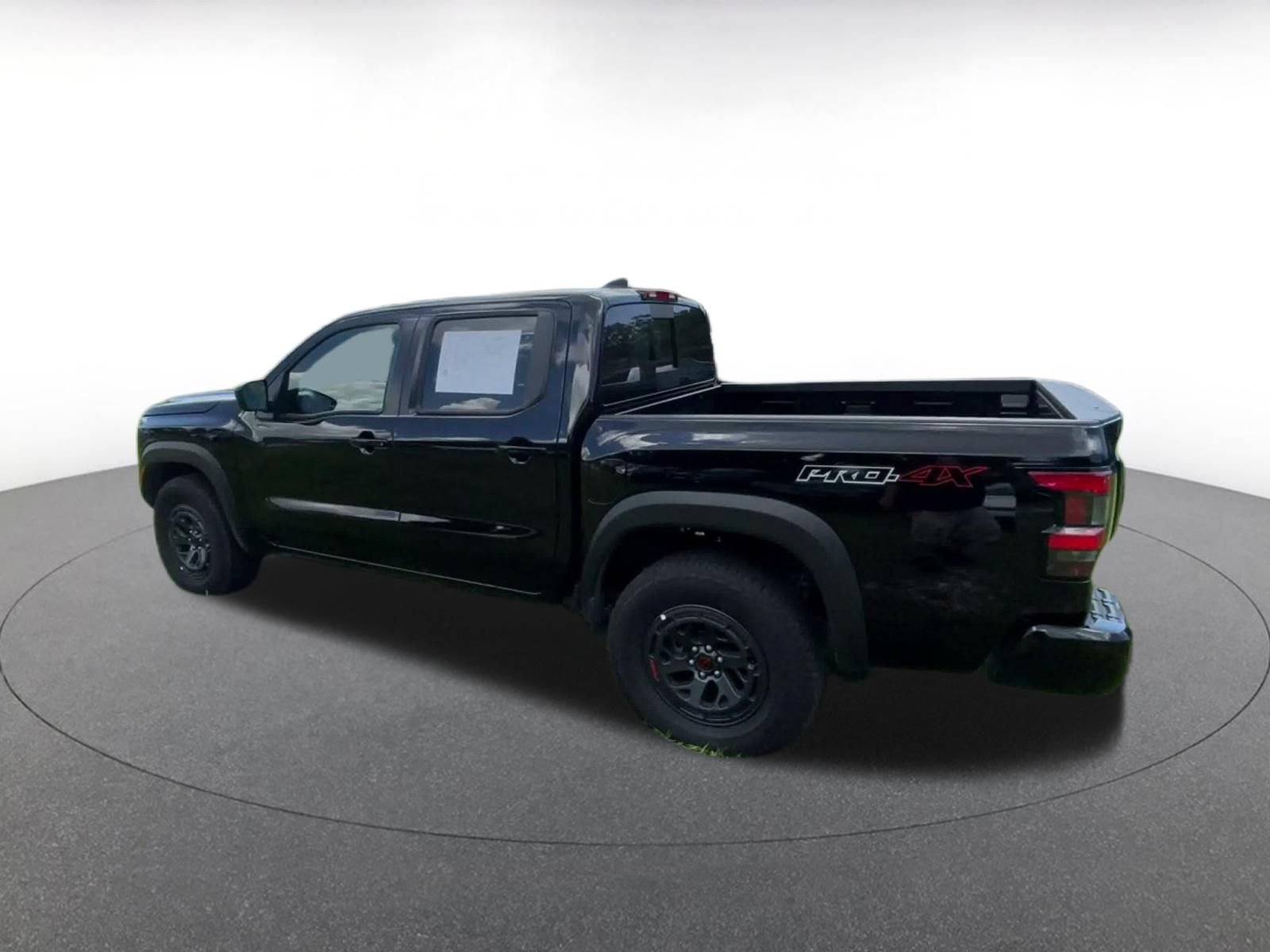 Used 2026 Nissan Frontier PRO-4X AWD/4WD image 10