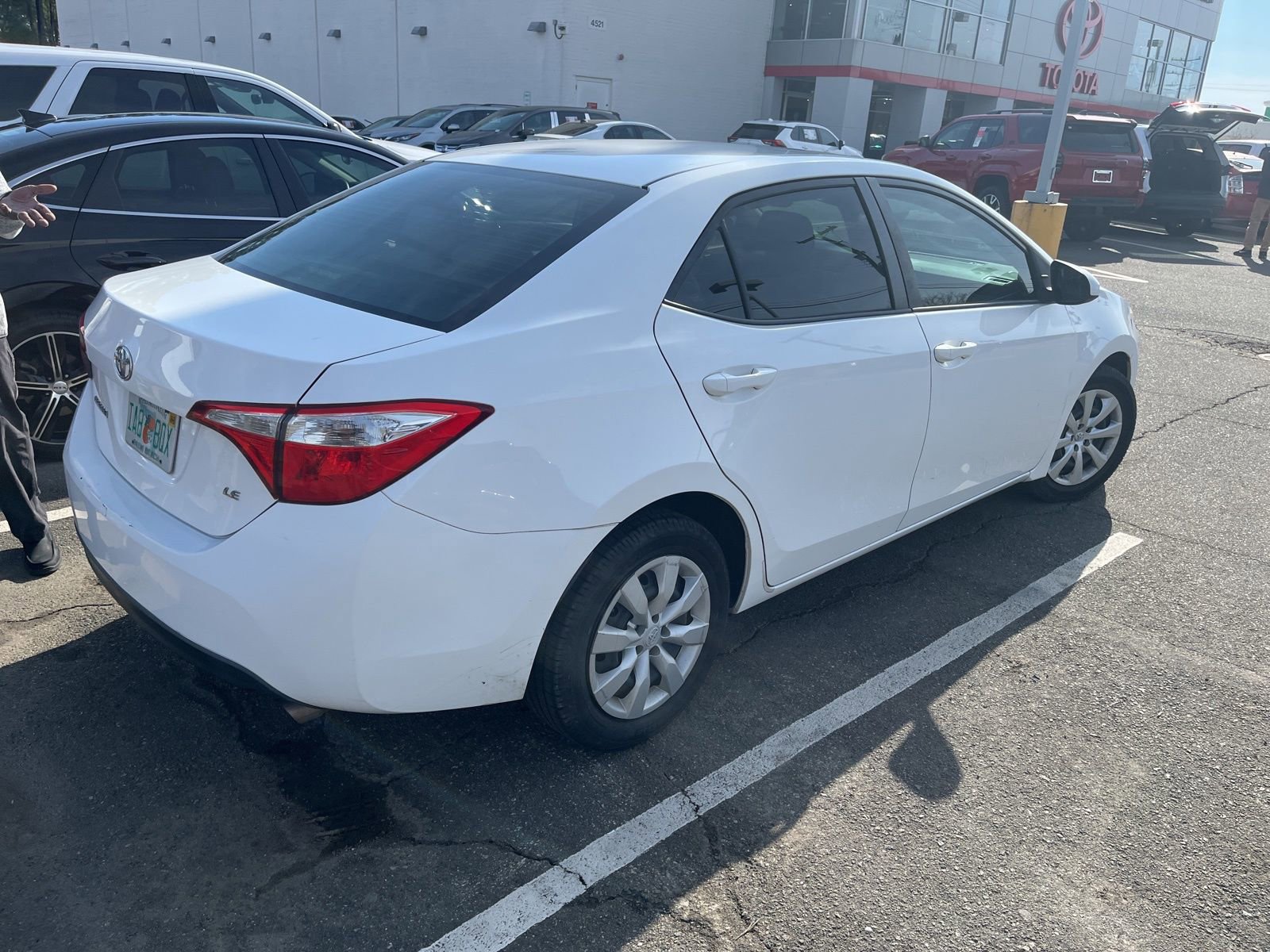 Used 2016 Toyota Corolla LE image 5