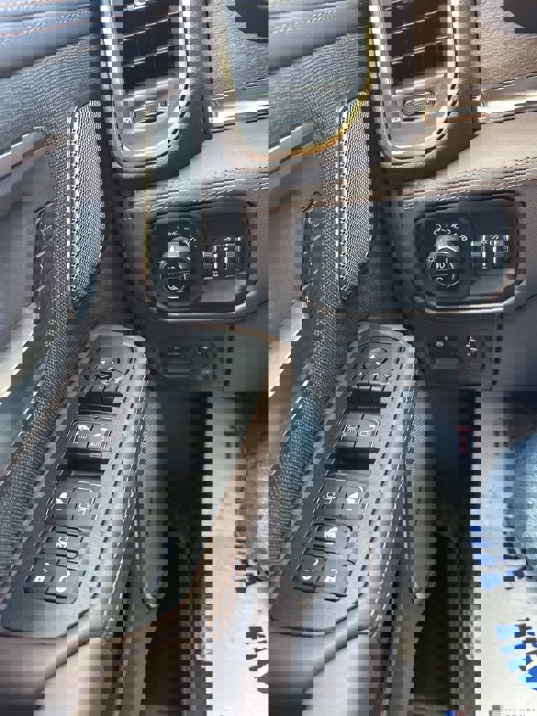 New 2026 RAM 1500 Limited w/ Bed Utility Group image 27