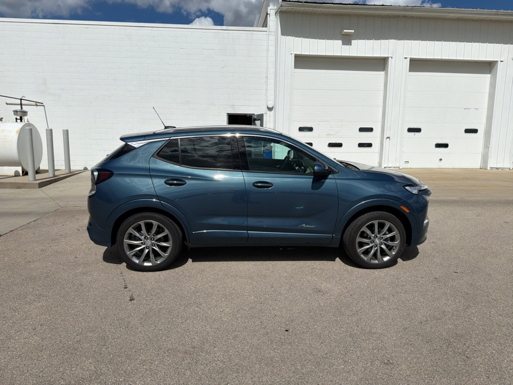 Used 2024 Buick Encore GX Avenir w/ Avenir Convenience Package AWD/4WD image 2