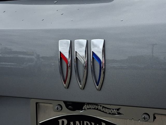 Certified 2025 Buick Envision Preferred image 30