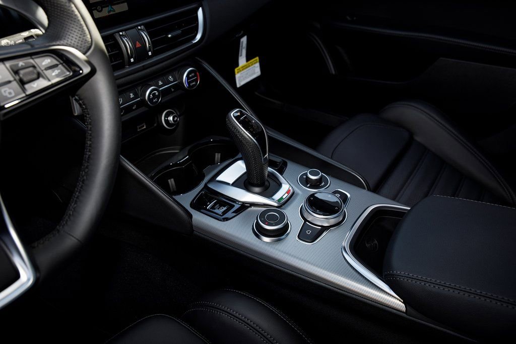 New 2026 Alfa Romeo Giulia w/ Driving Assist Package RWD image 20