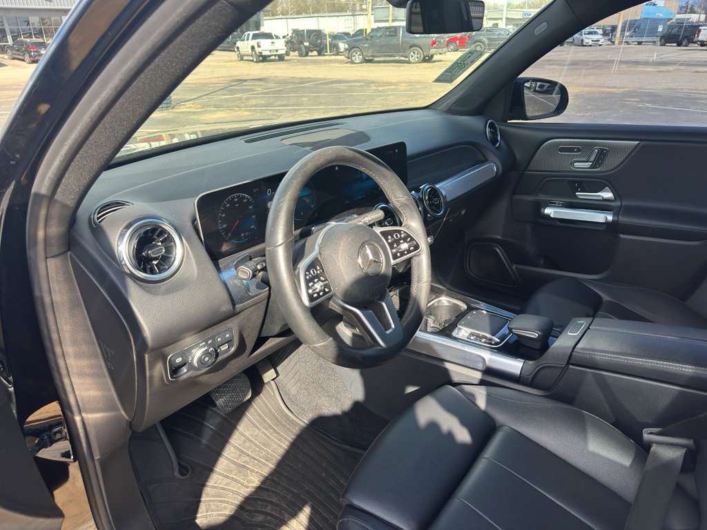 Used 2020 Mercedes-Benz GLB 250 image 2